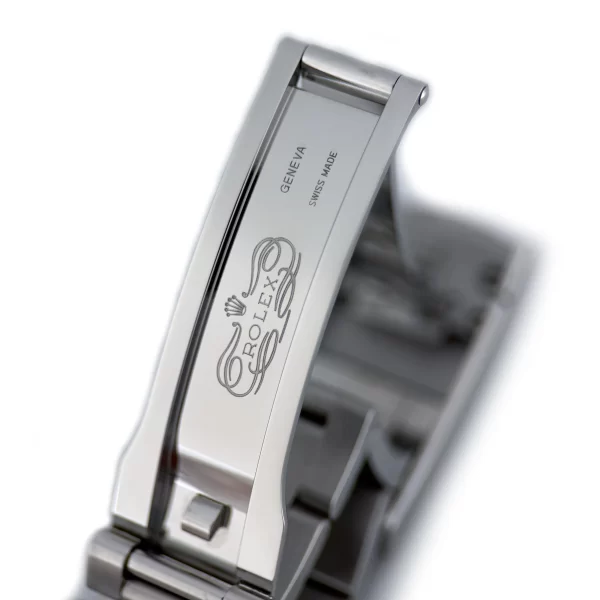 Rolex - 124300 - Red