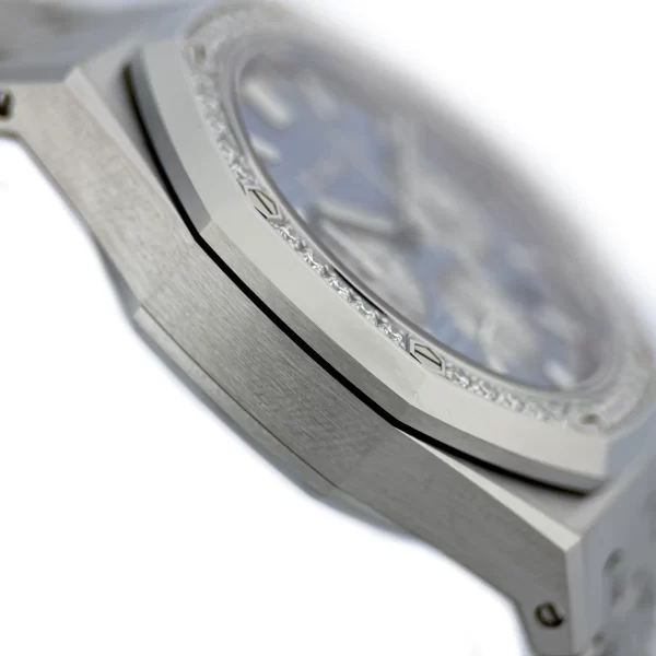 Audemars Piguet - 26715ST.ZZ.1356ST.01 - Blue