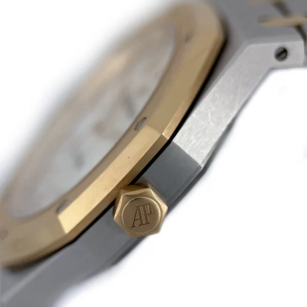 AP - 15400SR - White