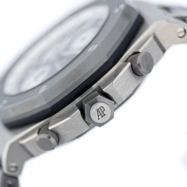 AP - 26470IO - Grey
