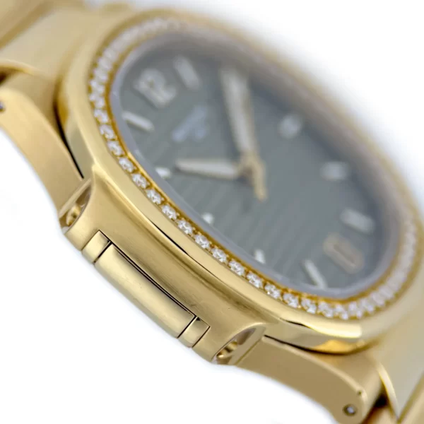 Patek Philippe - 7118 - Golden