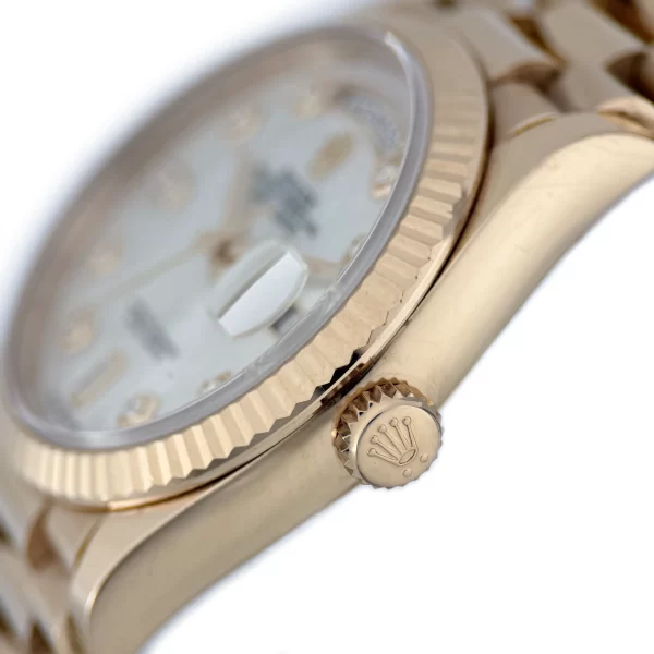 Rolex - 126235 - Mop Diamond Dial